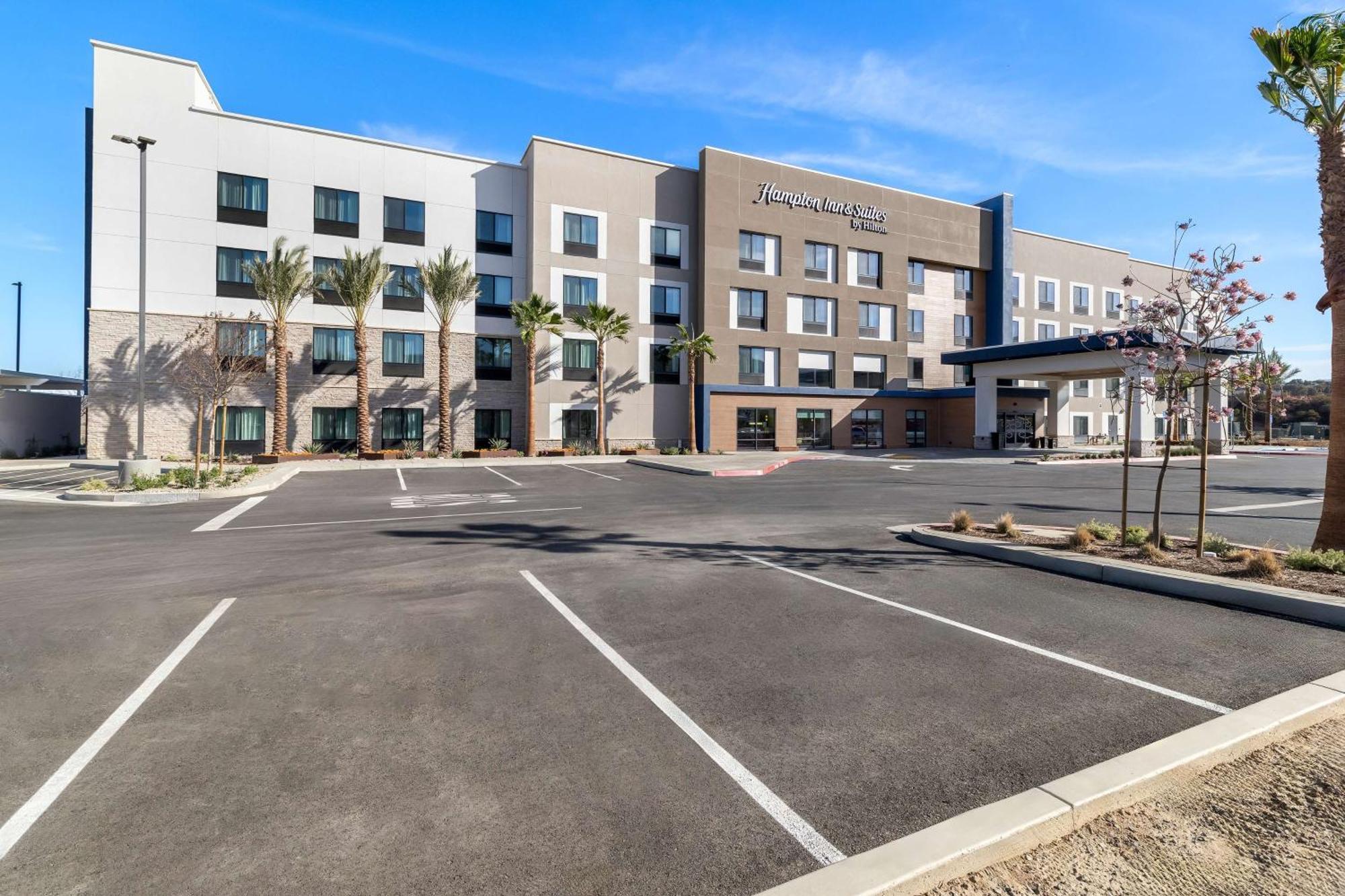 Hampton Inn & Suites Corona, Ca Ngoại thất bức ảnh